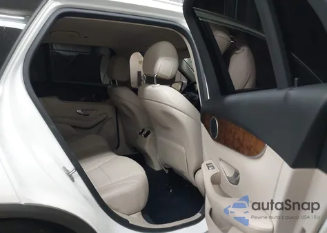 2017 Mercedes-Benz Glc 300 from USA, damaged, VIN WDC0G4JB0HF236881